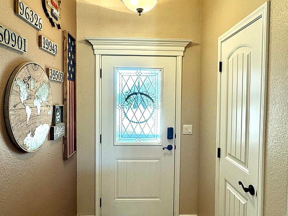 5th image of 2316 Flagstone Dr
