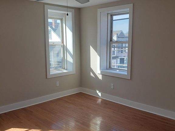 4th image of 21 Gay St #201 & 203