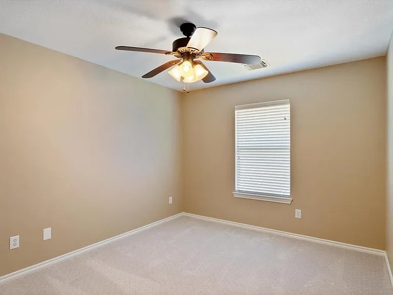 20518 Indian Grove Ln — Photo 18