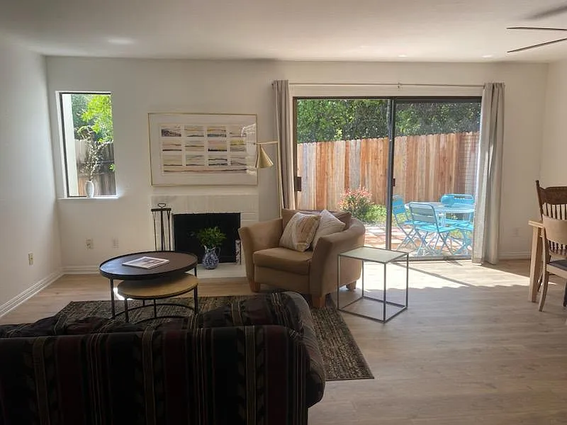 2 bed, 1.5 bath, $2,700 — Photo 4