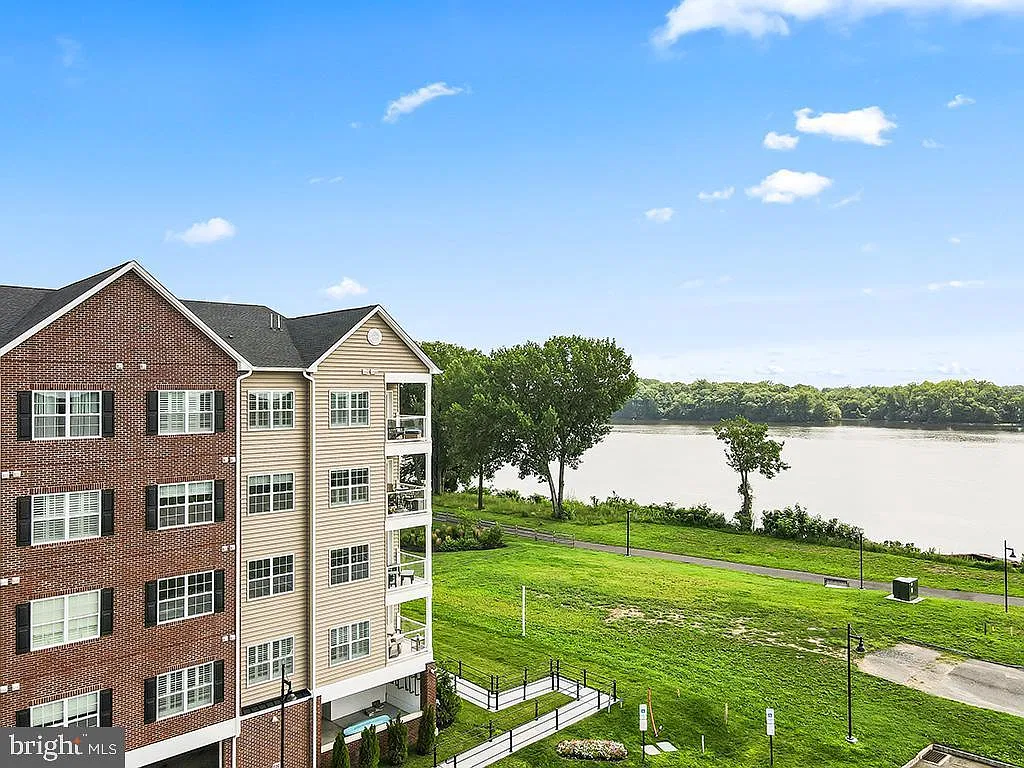 2 bed, 1167 sqft, $2,850 — Photo 1
