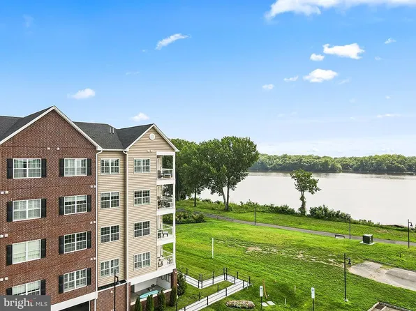 16421 River View Dr #421, Bristol, PA 19007