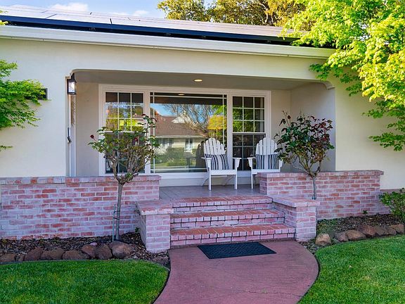 3rd image of 1931 Grace Drive