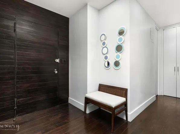 58 West 58th Street image 13 of 17