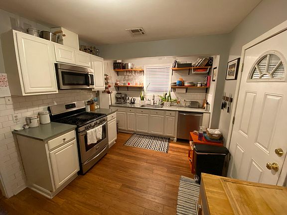 5th image of 3725 S Galvez St #A