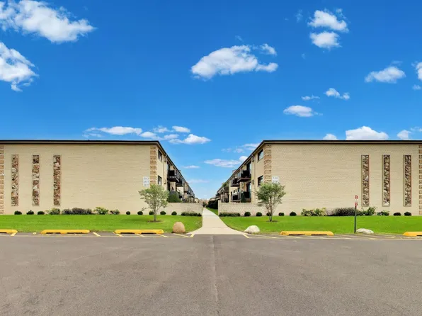 5101 N East River Rd Unit 1K, Chicago, IL 60656