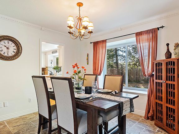 5th image of 6473 Trefoil Ave