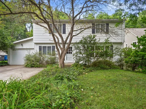 2630 Kimberley Rd, Ann Arbor, MI 48104