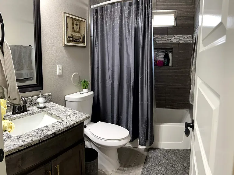 14231 Richard Wiles Ave — Photo 10