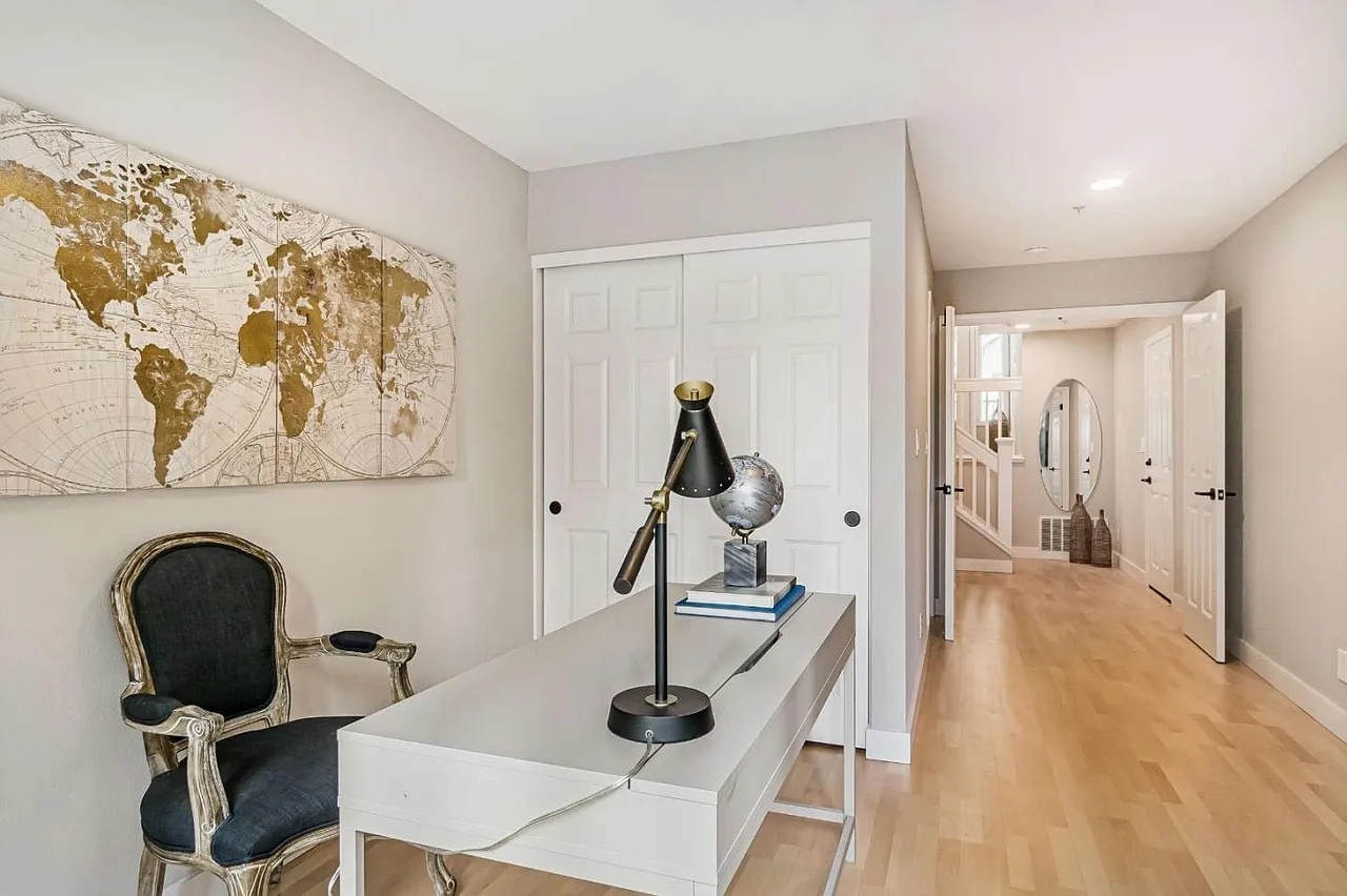 3 bed, 1836 sqft, $8,000 — Photo 3