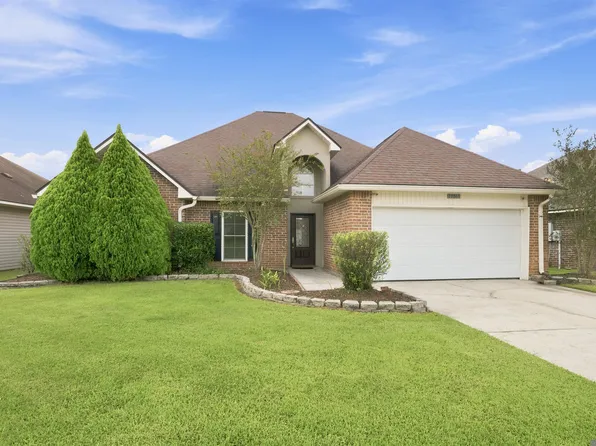 23861 S Point Dr, Denham Springs, LA 70726