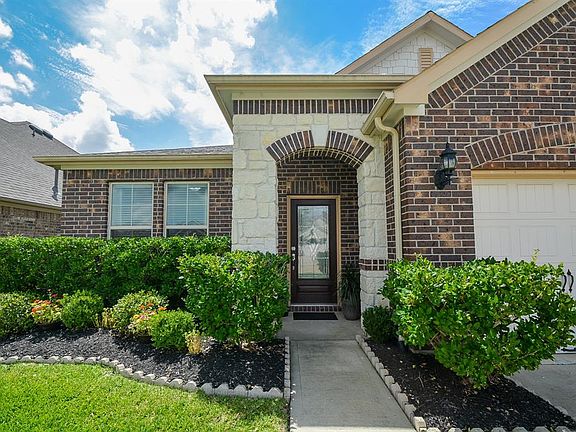 4th image of 25311 Glenlevan Ln