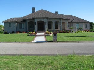 9456 E Lakefront Cir, Wichita, KS 67206