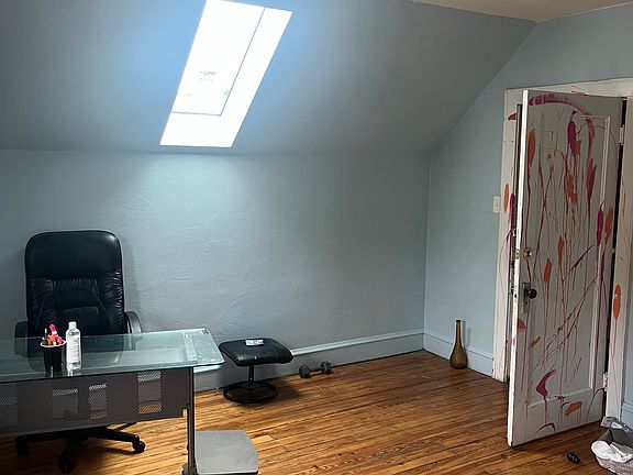 3rd image of 3822 N 25th St