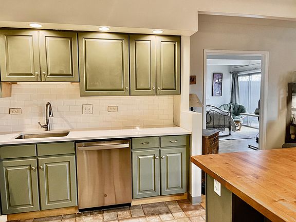 2nd image of 555 E 10th Ave APT 411