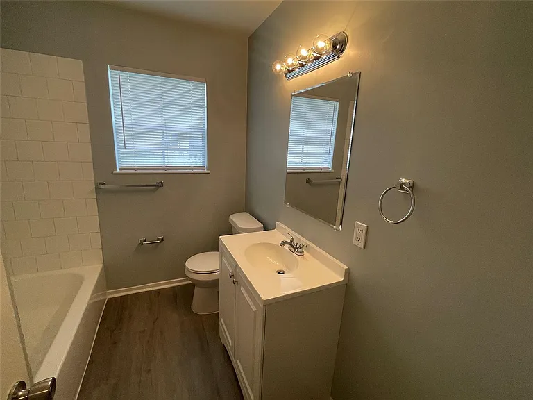 5736 Aton Ave — Photo 15