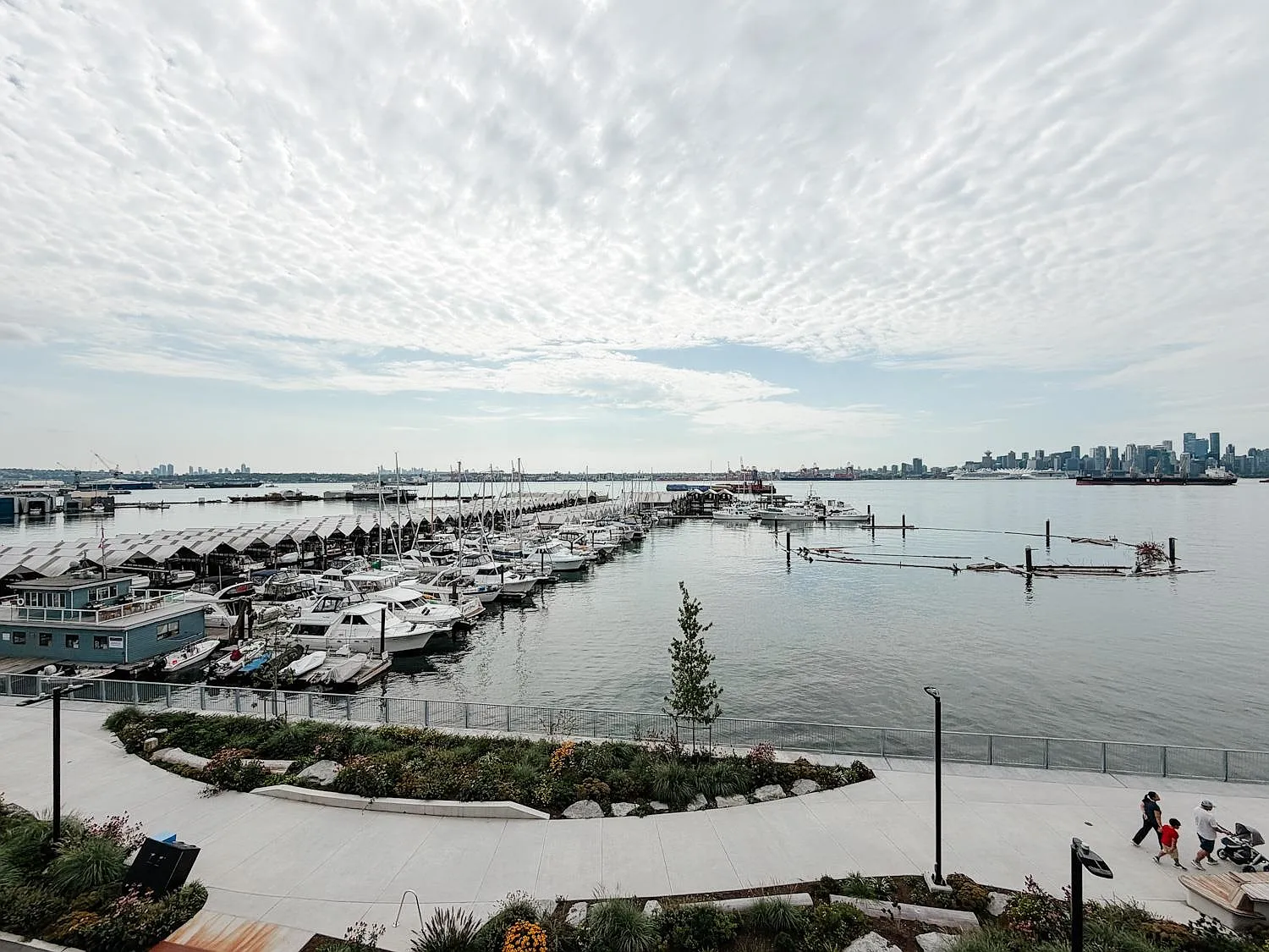 2 bed, 1680 sqft, $5,995 — Photo 3
