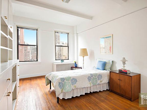3rd image of 140 E 81st St APT 12D