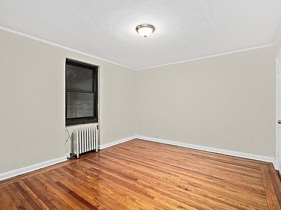 3rd image of 2728 Henry Hudson Pkwy APT 35B