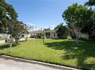 103 Sunset Dr, Nokomis, FL 34275
