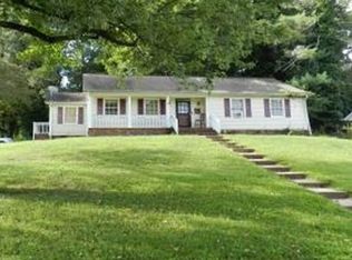 6724 Somersworth Dr, Charlotte, NC 28215