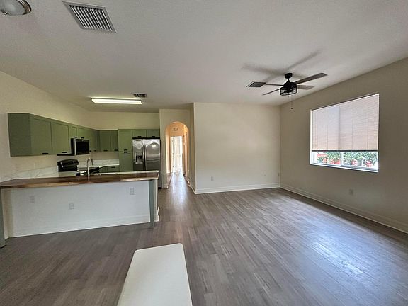 4th image of 47 SE SEDONA Circle #202