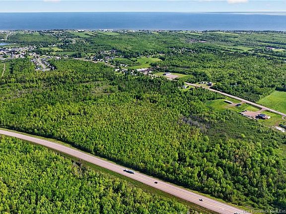 3rd image of LOT Acadie Rd