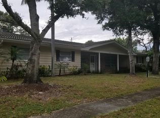 1632 20th St SW, Largo, FL 33774