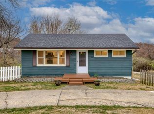 3305 Red Bud Rd, Kansas City, MO 64137