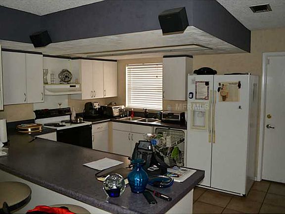 2nd image of 3651 Woodhill Dr