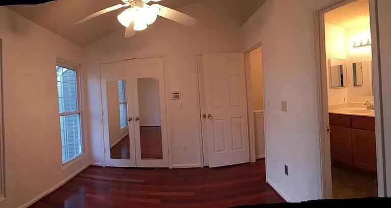 3010 McMaster Ct — Photo 12