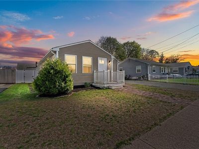 49 Martha Rd E, Rumford, RI, 02916