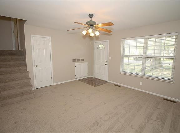 2nd image of 422 Red Bud Ct