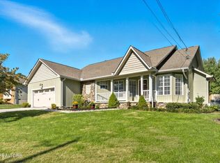 2121 Windbrook Rd, Knoxville, TN 37923
