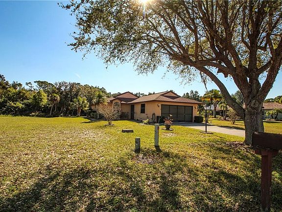 2nd image of 4291 Oak Terrace Cir