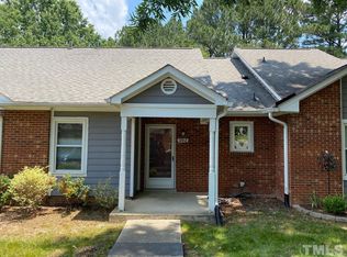 202 Huntington Park Dr, Morrisville, NC 27560