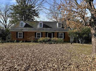 1105 Oak Ridge Dr, Memphis, TN 38111