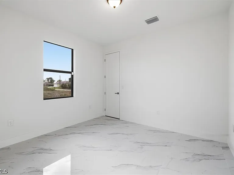 1436 Graham Cir — Photo 23
