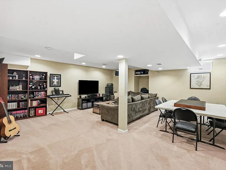 42631 Harris St — Photo 40