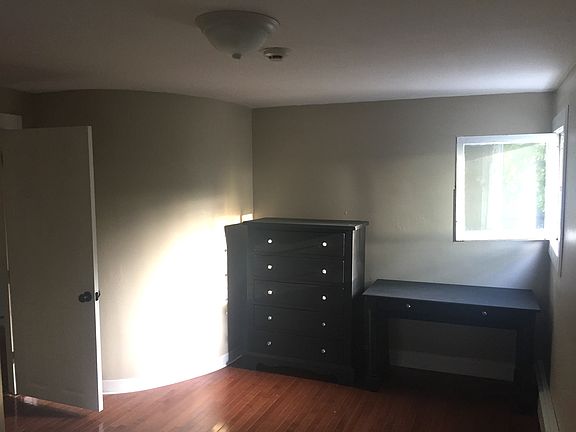 Upper bedroom 1
