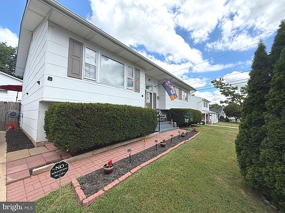 2nd image of 26 Alwyn Rd