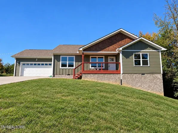 327 Thomas Loop Rd, Sevierville, TN 37876