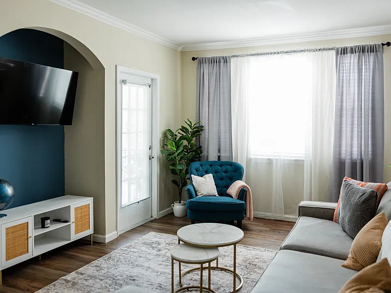 10075 Gate Pkwy N #1113 — Photo 3