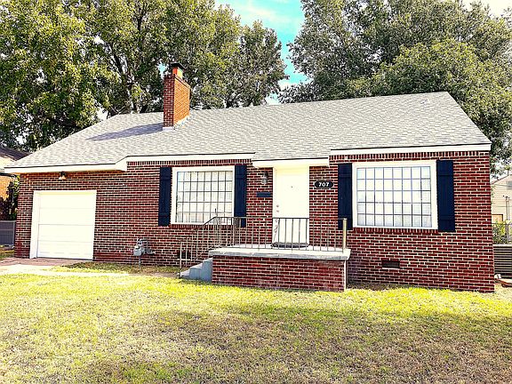 2nd image of 707 S Pittsburg Ave