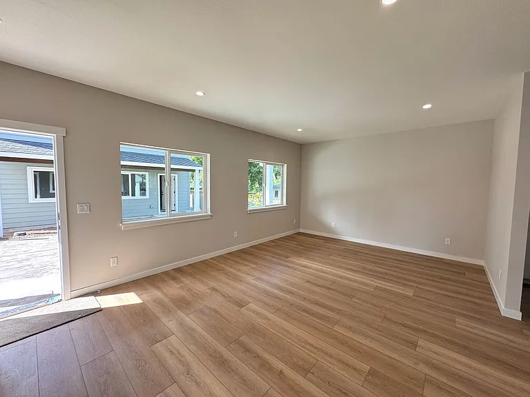 13822 SE Oatfield Rd #3C — Photo 2