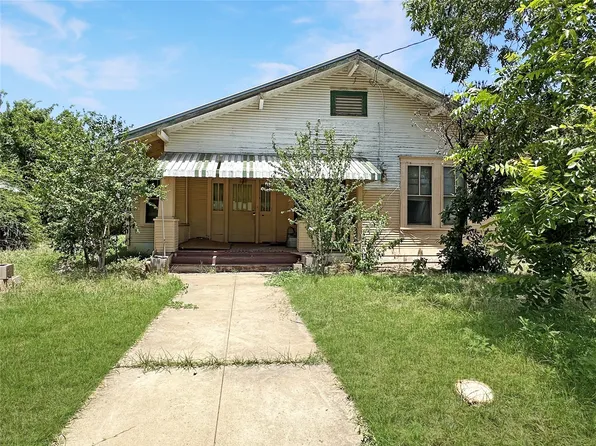 709 Avenue H, Brownwood, TX 76801
