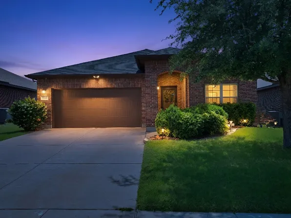 7064 Seton Hall Dr, Fort Worth, TX 76120