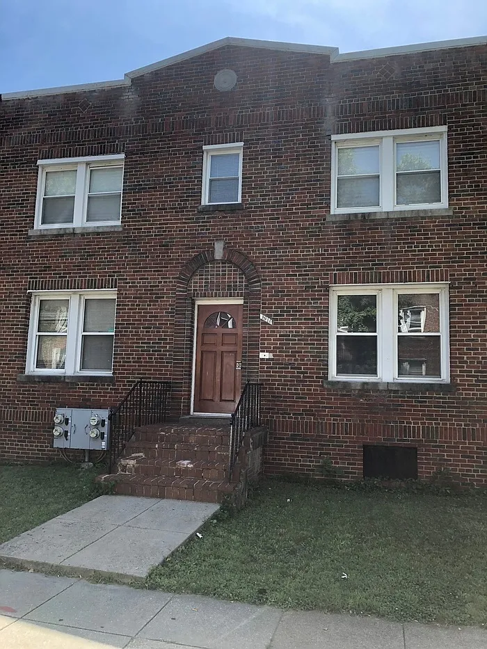 1011 16th St NE photo 1