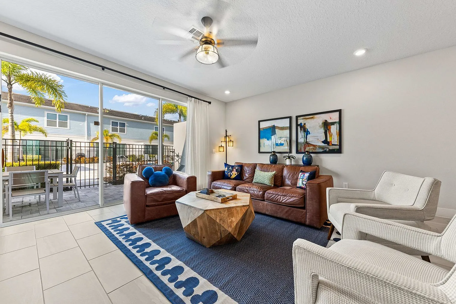 3 bed, 2.0 bath, 1711 sqft, $3,537 — Photo 1