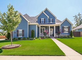 602 Kensington St, Cave Springs, AR 72718